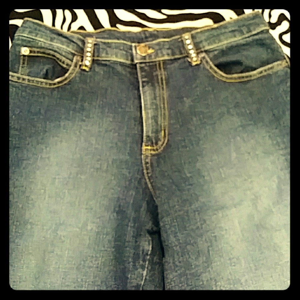 Selia E Jeans